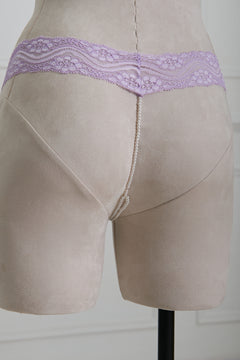 Lavender lace Pearl Chain Ouvert thong underwear with hand-made pearl chains, offering a refined blend of elegance and seduction. A must-have from our top lingerie brand.