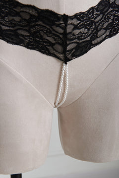 Black lace Pearl Chain Ouvert thong underwear with hand-made pearl chains, designed for both sensuality and comfort. An exquisite piece from our luxurious hot lingerie collection.